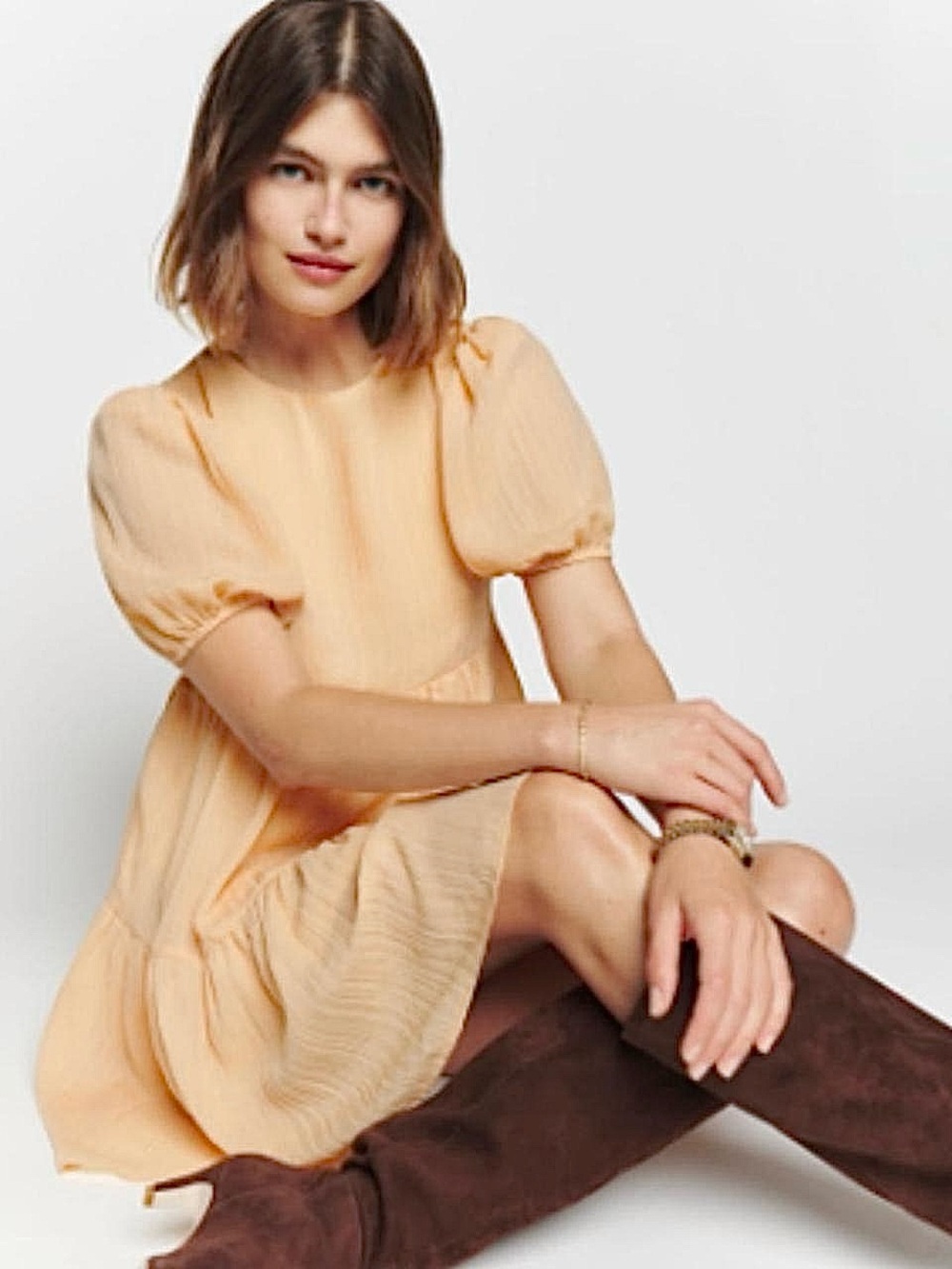 💛 Reformation Estate Puff-Sleeve Mini Dress